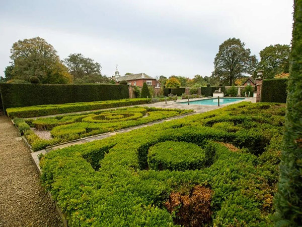 Tatton Film Studios SA Peover Hall Gardens Picture 14