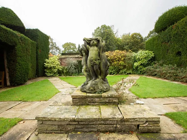 Tatton Film Studios SA Peover Hall Gardens Picture 15