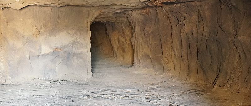 Blue Cloud Movie Ranch SA Caves and Tunnels Picture 9