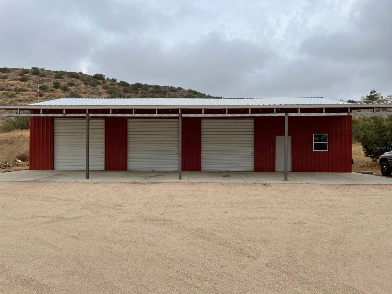 6 Guns Film Location SA Horse Barn Picture 12