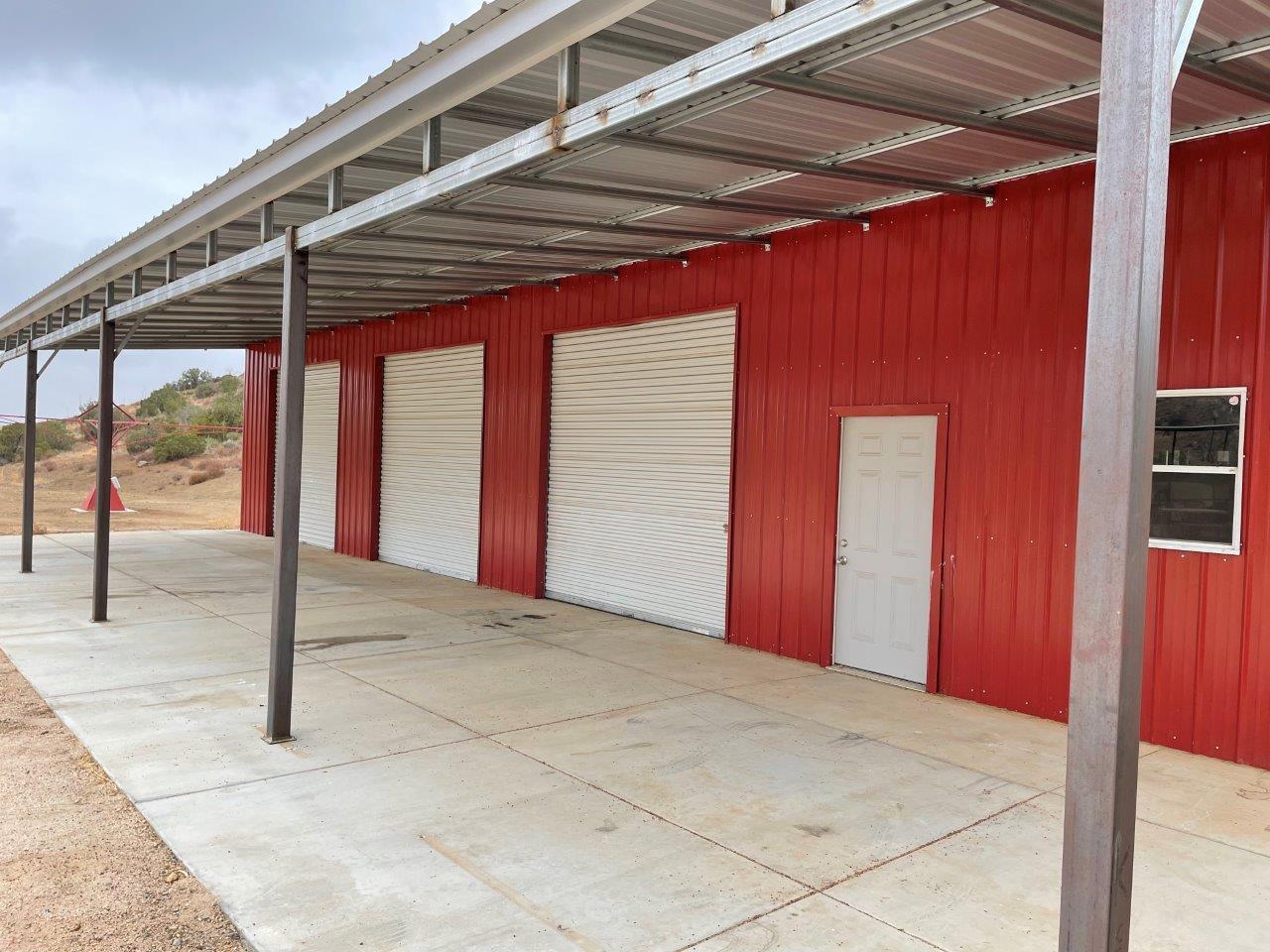 6 Guns Film Location SA Horse Barn Picture 13