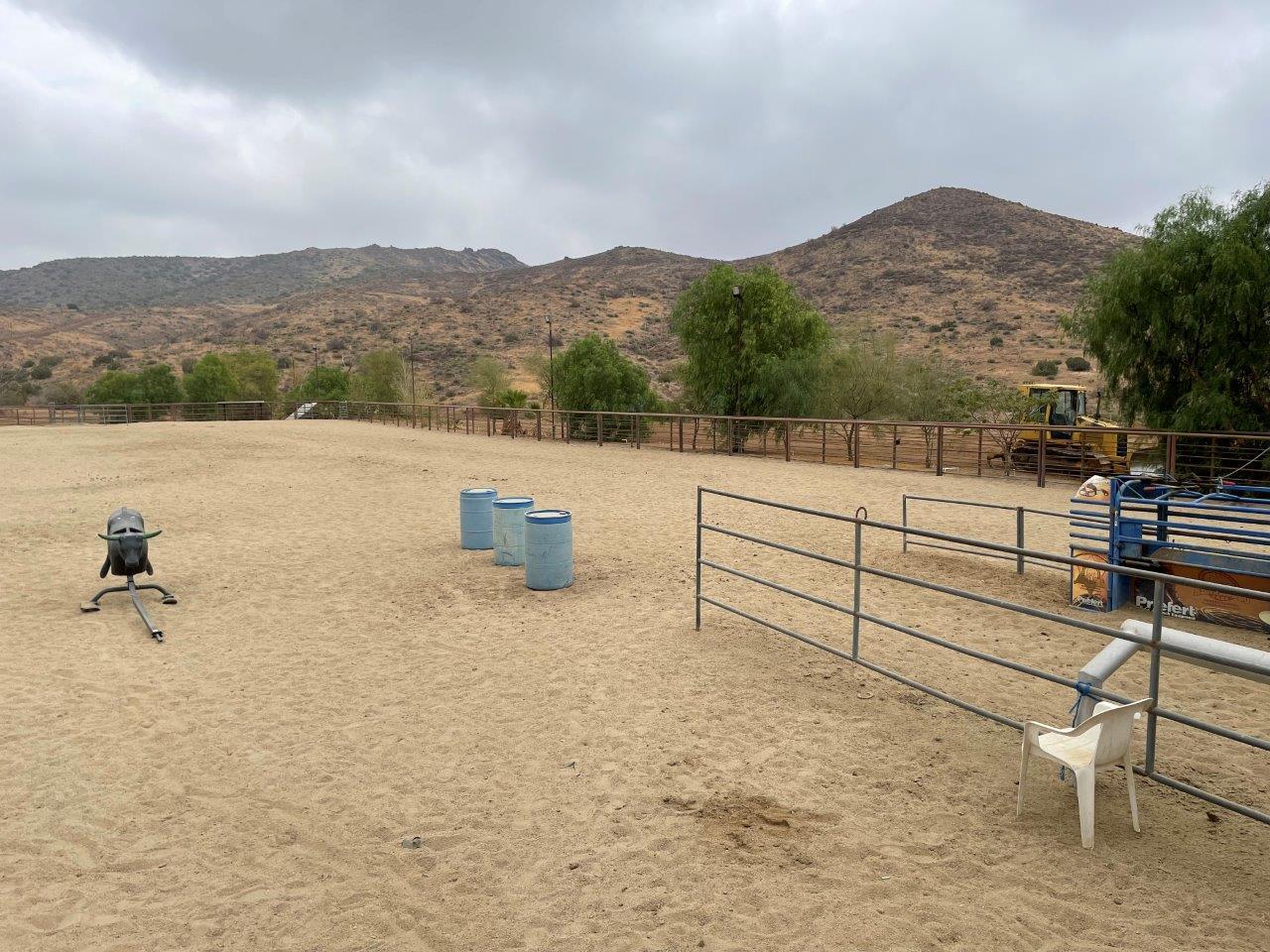 6 Guns Film Location SA Horse Barn Picture 18