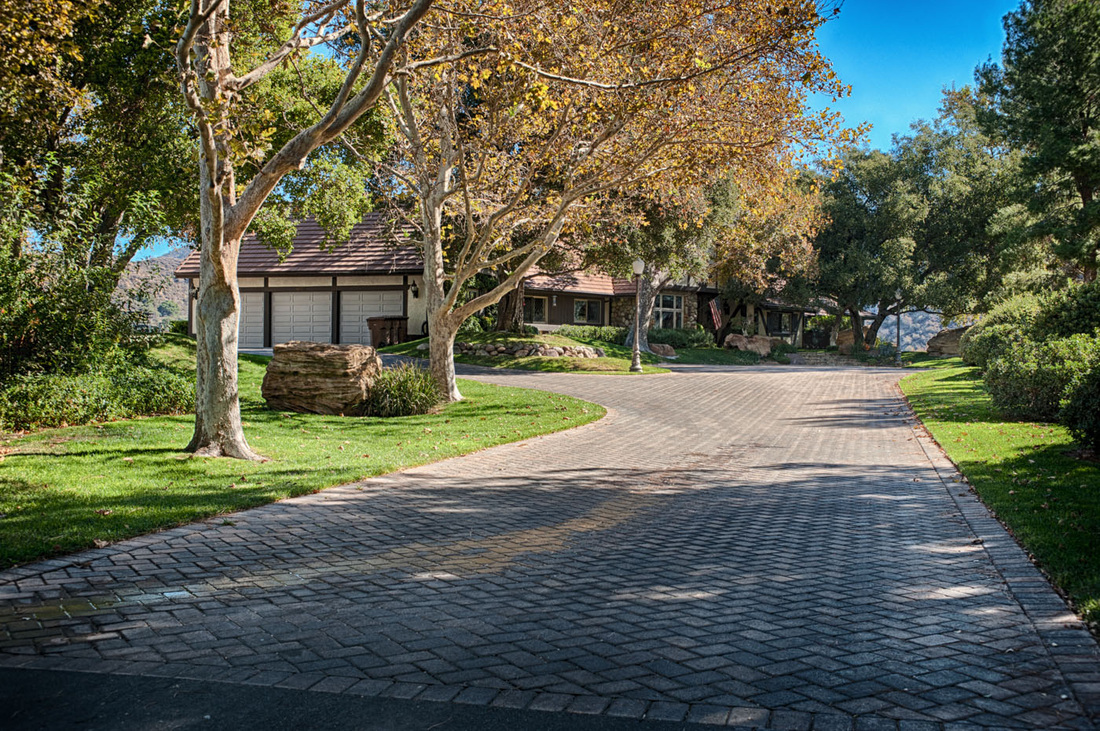 Rancho Deluxe SA Hilltop House Picture 002