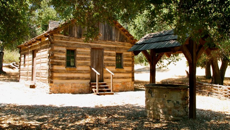 Rancho Deluxe SA Historical Log Cabins Picture 3