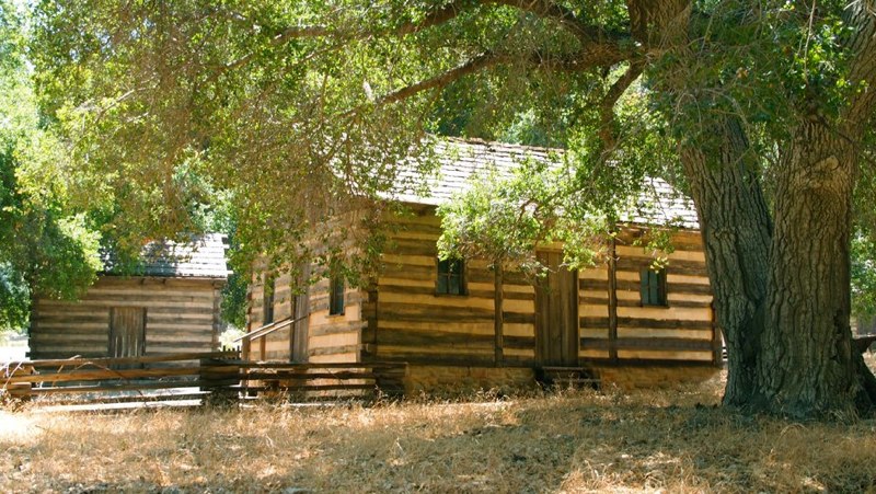 Rancho Deluxe SA Historical Log Cabins Picture 7