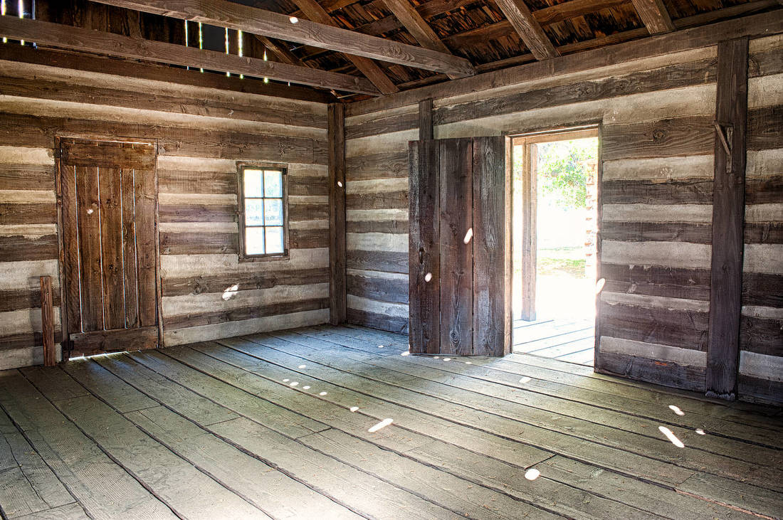 Rancho Deluxe SA Historical Log Cabins Picture 13