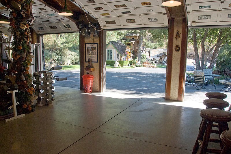 Rancho Deluxe SA Man Cave Game Room Picture 17
