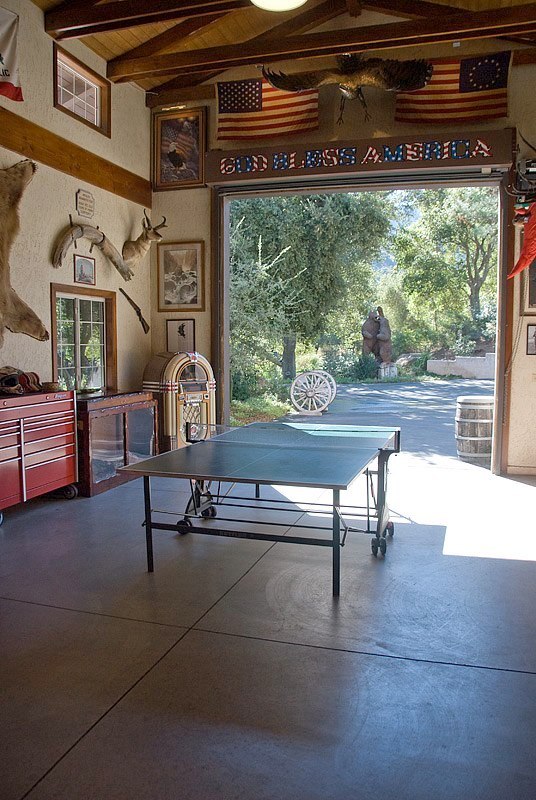 Rancho Deluxe SA Man Cave Game Room Picture 18