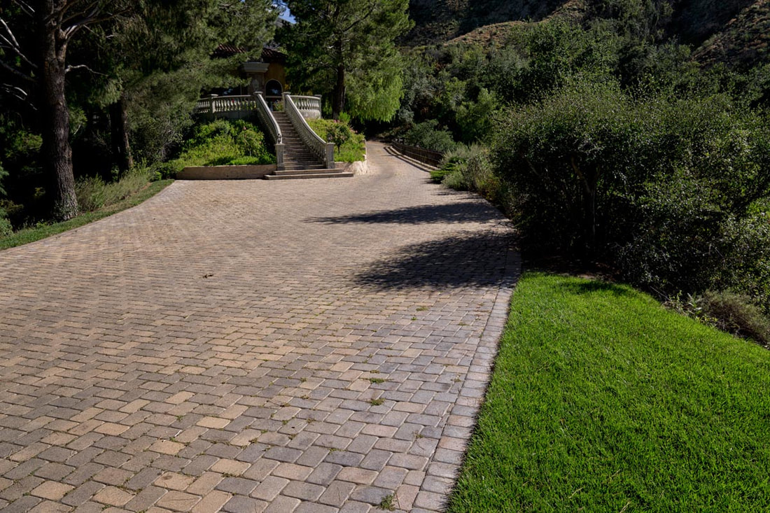 Rancho Deluxe SA Paved Roads Picture 7