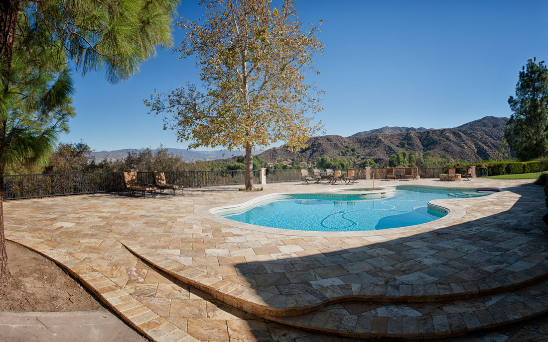 Rancho Deluxe SA Pool Area Picture 002