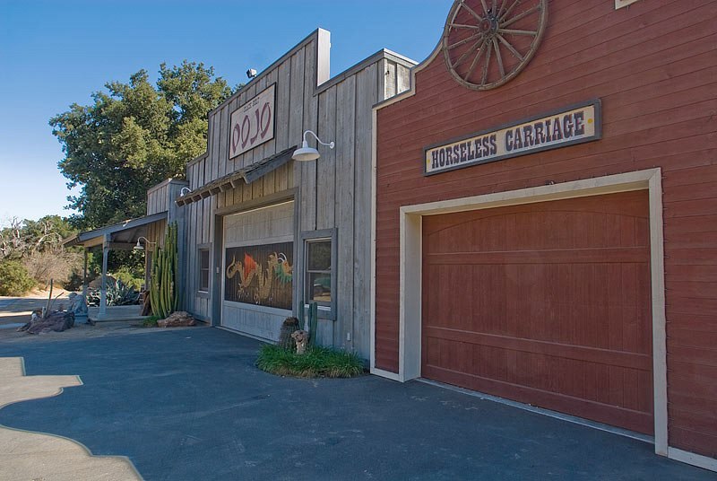 Rancho Deluxe SA Western Town Picture 5