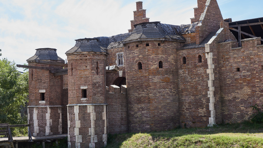 NFI Studios Fot SA Medieval Town Picture 9