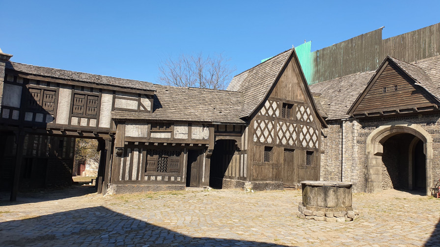 NFI Studios Fot SA Medieval Town Picture 24