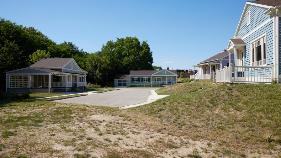 NFI Studios Fot SA American Suburb Street Picture 6