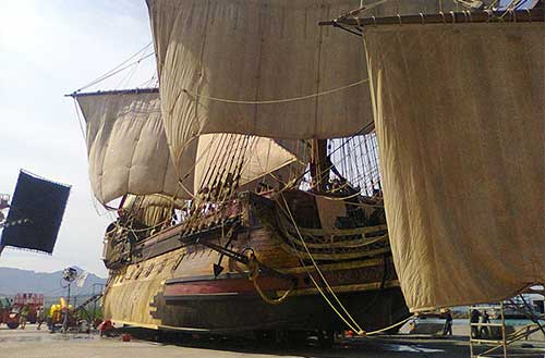 Cape Town Film Studios SA Large Mobile Ship on Deep-Sea Platform Picture 008