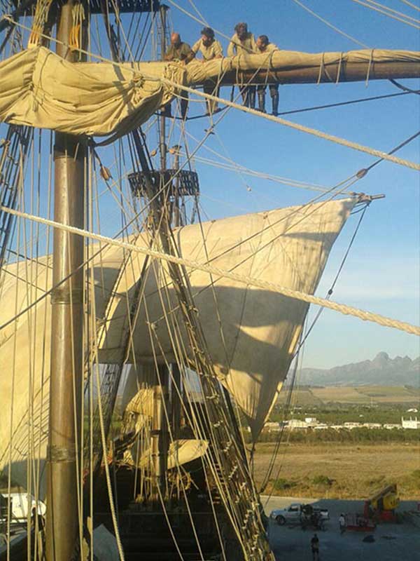 Cape Town Film Studios SA Large Mobile Ship on Deep-Sea Platform Picture 004